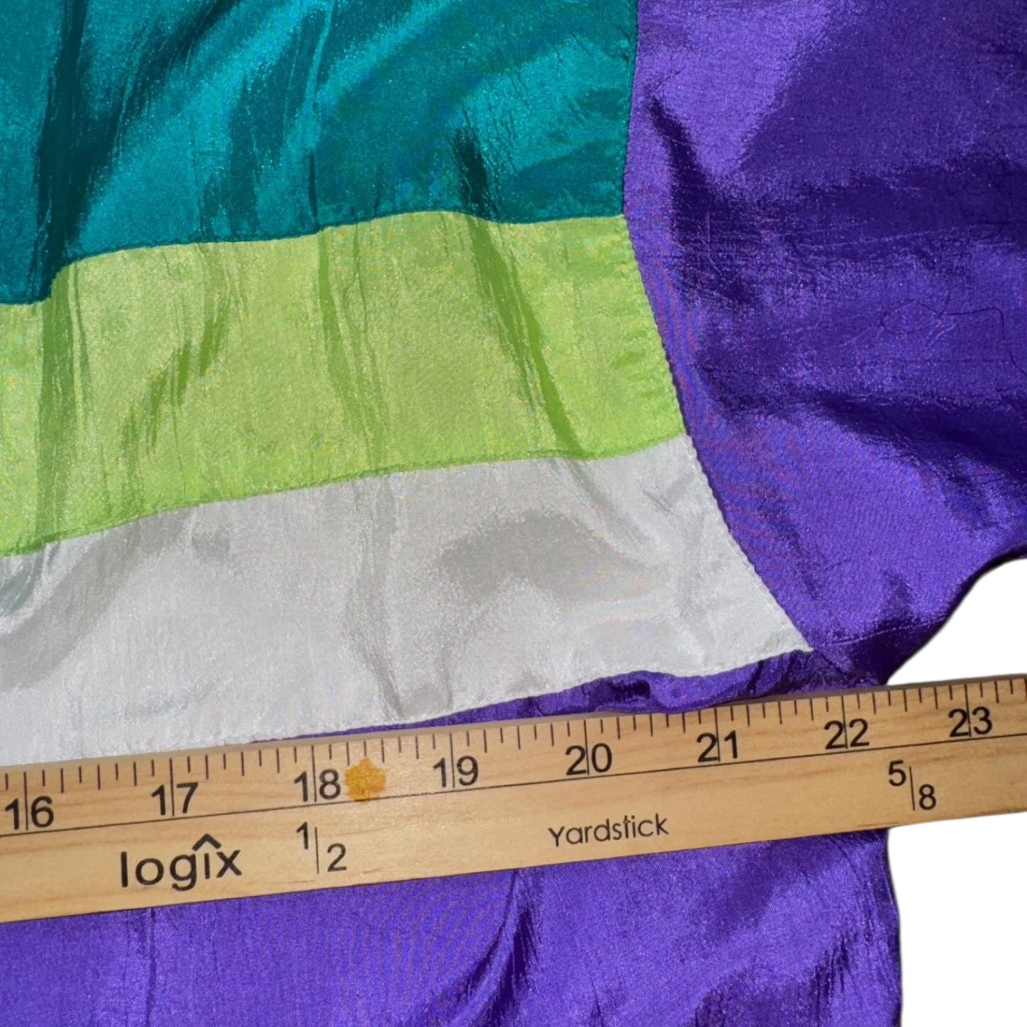 Retro Lavon Windbreaker