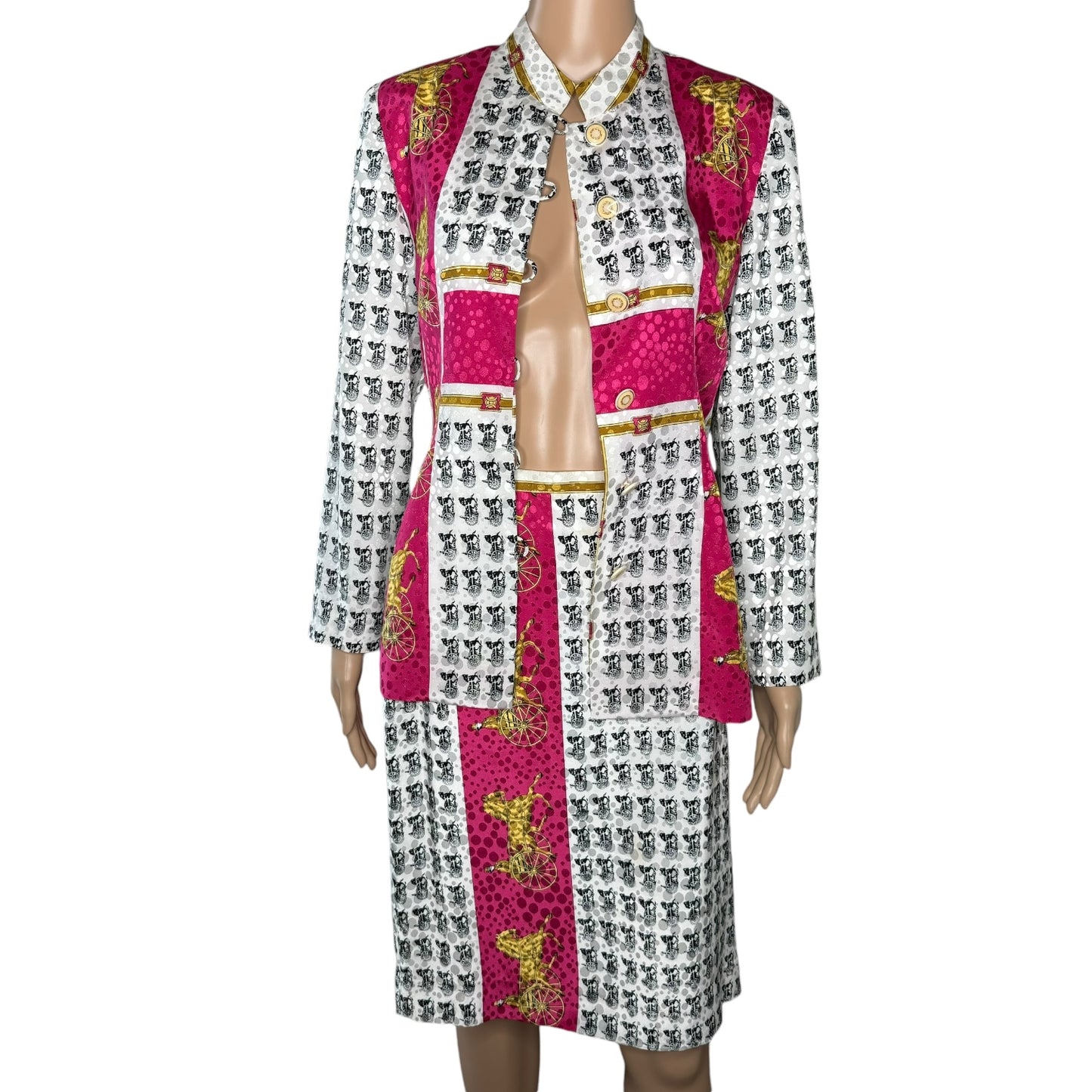 Vintage Man on Carriage Silk Set