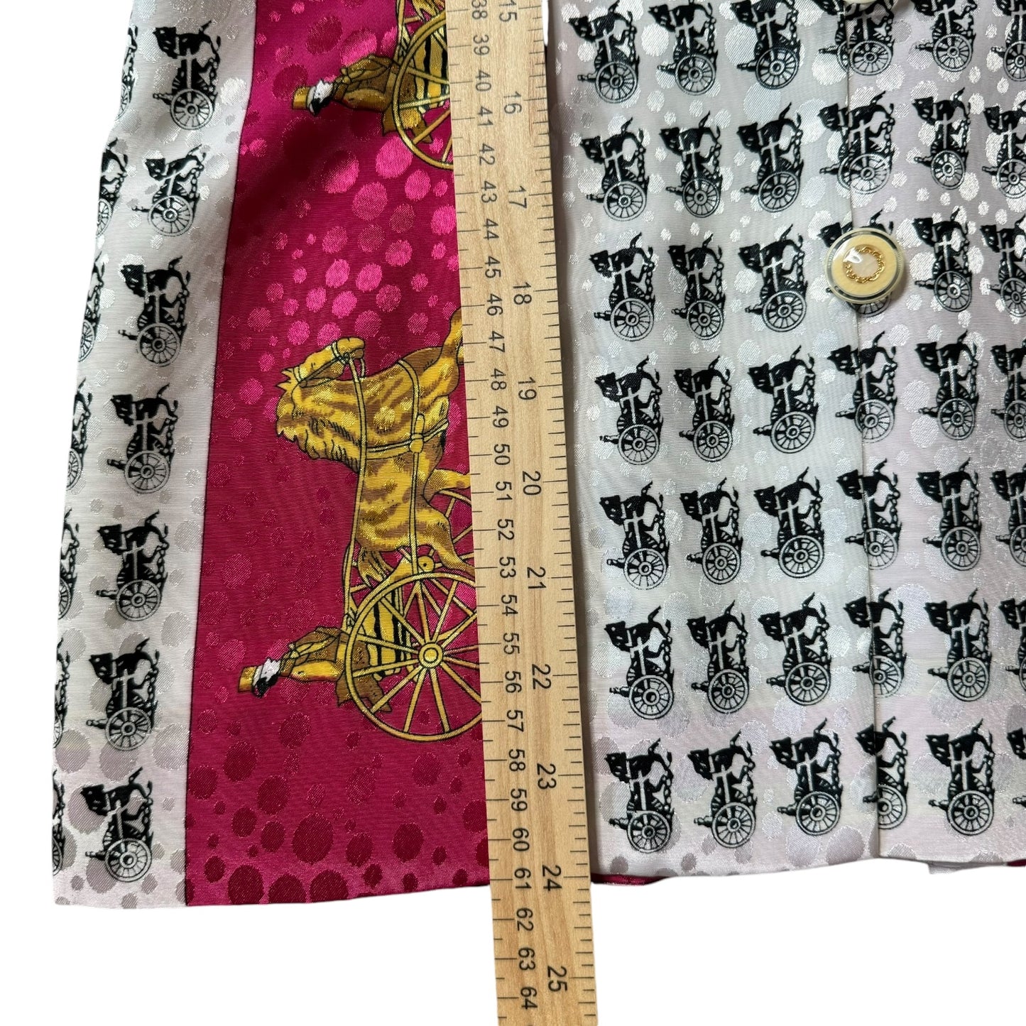 Vintage Man on Carriage Silk Set
