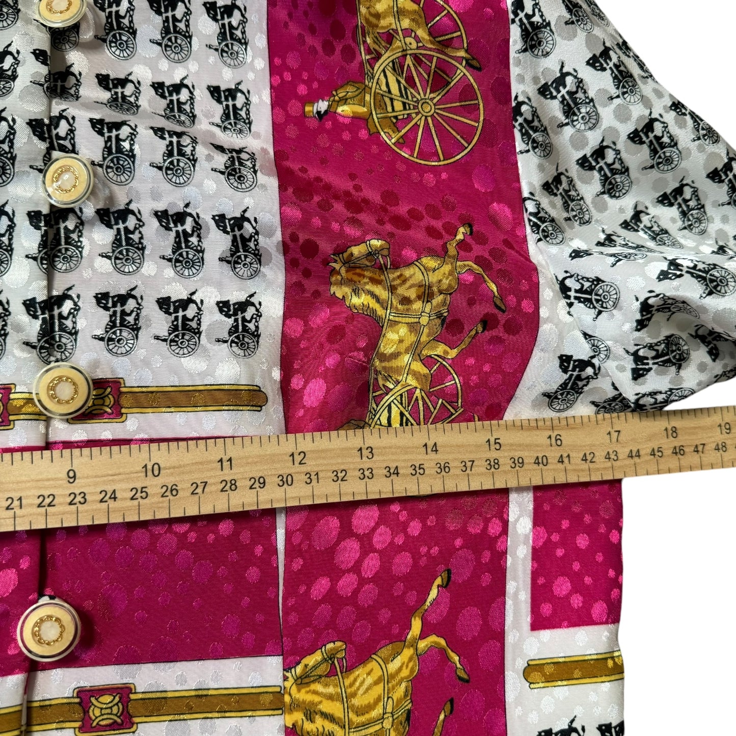 Vintage Man on Carriage Silk Set