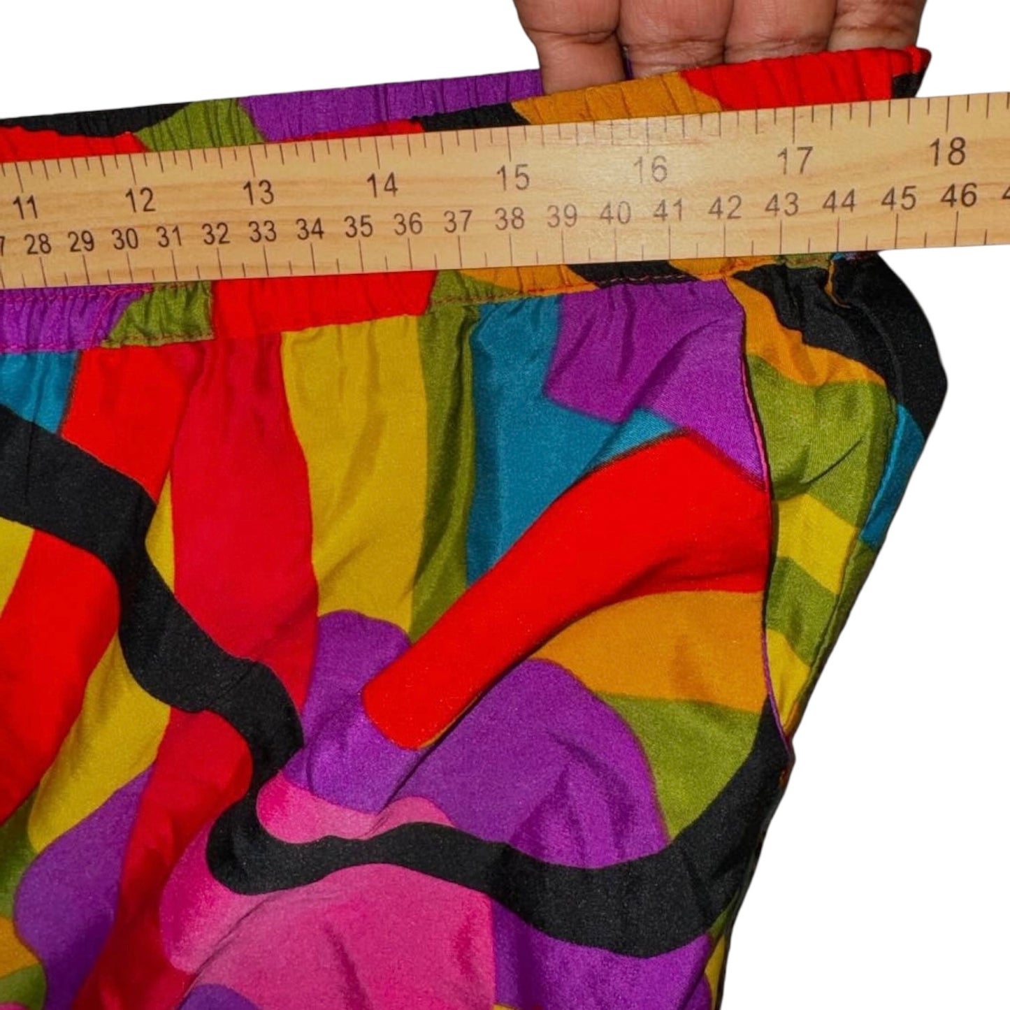 Abstract Print Short